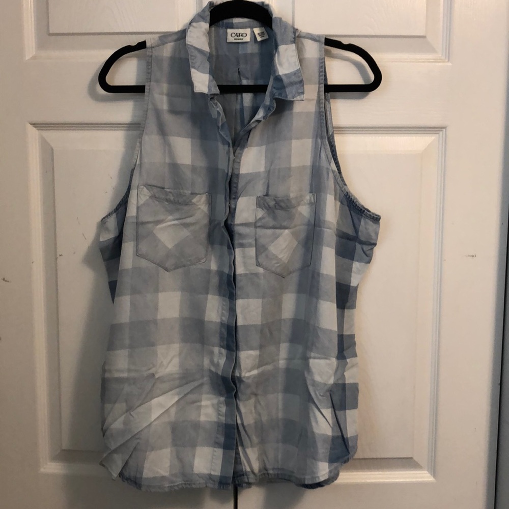 Sleeveless blouse